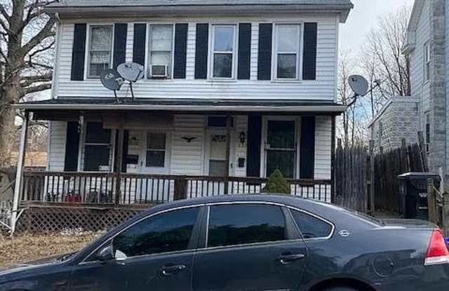 737 Girard Street