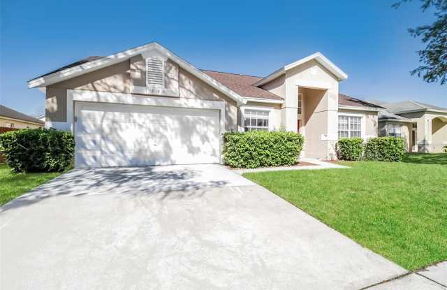 1840 SMOKETREE CIRCLE