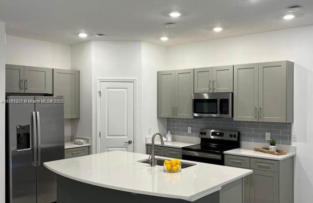 3563 Davenport Creek Court