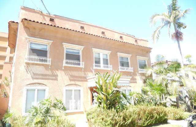 Remodeled 2 Bed, 1 Bath in Highly Desired Bankers Hill!!