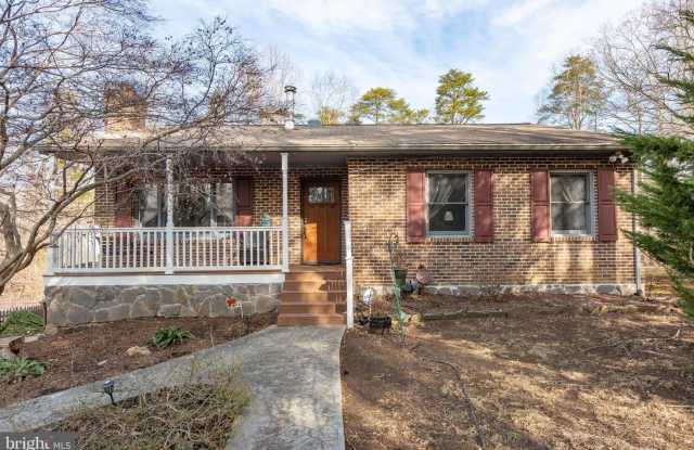 Photo of 76 GROVE LN