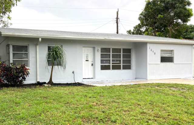1648 NE 31st Court