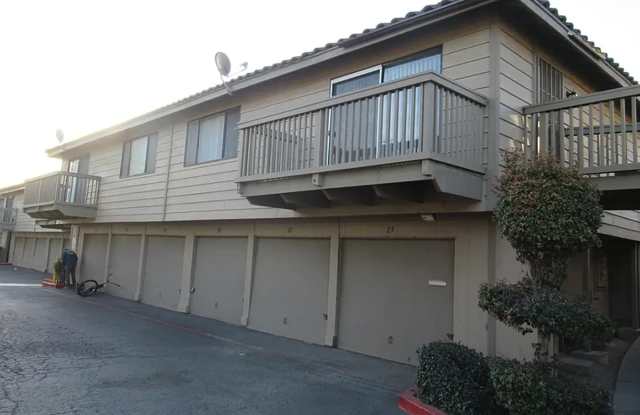 Photo of For Rent: 2 Bed, 1 Bath Condo – $2,150/month