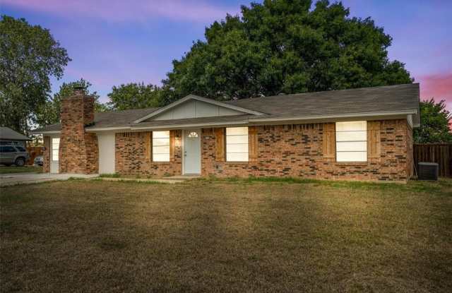 810 S Western Hills Drive - 810 Western Hills Drive, Howe, TX 75459