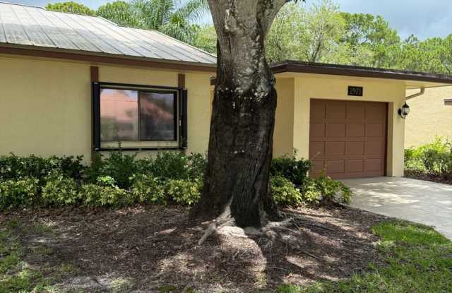 Photo of Meadowood gated community