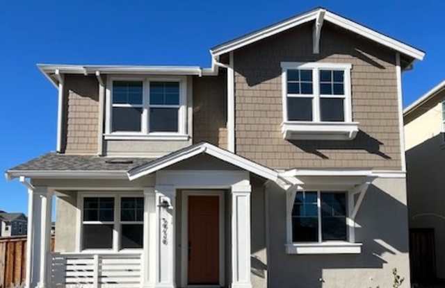 2716 Amora Circle