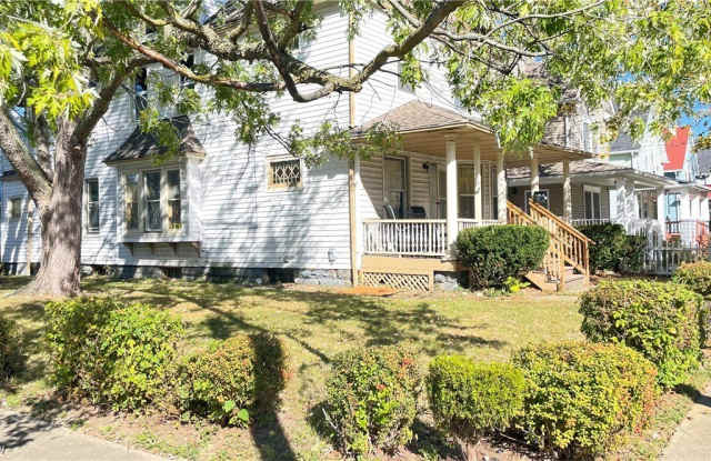 4322 Bush Avenue unit: Up