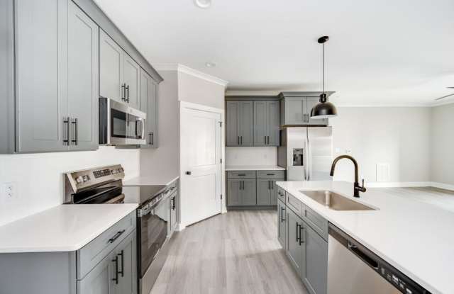 439 Roanoke Roa - 101