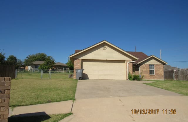 4910 SE Randolph Rd - 4910 Southeast Randolph Road, Lawton, OK 73501