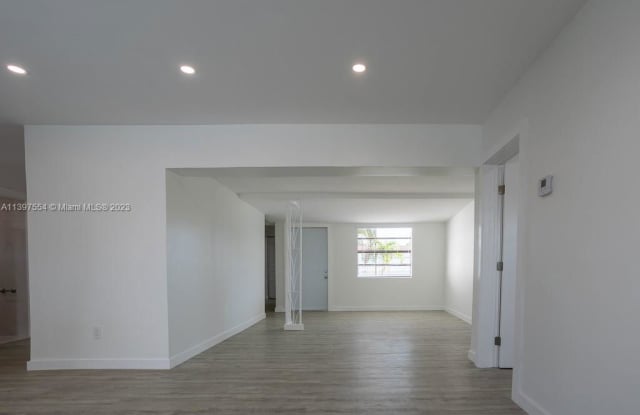 Photo of 7871 Hope Street