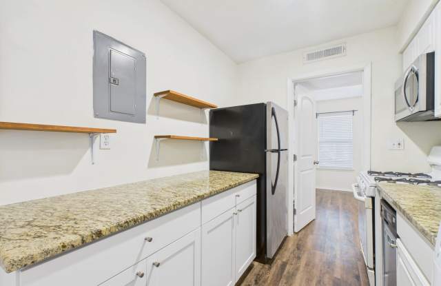 1106 W 22nd St Apt 5