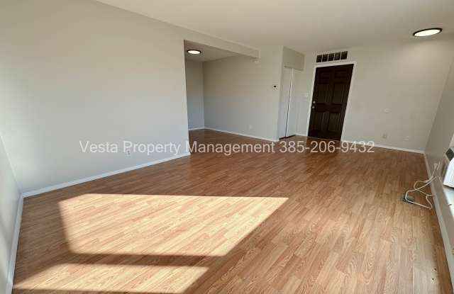 1030 Healy Street - 1034