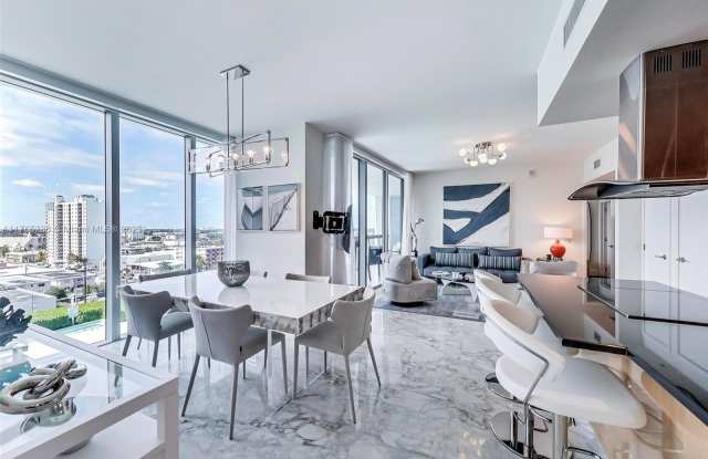 Photo of 6899 Collins Ave