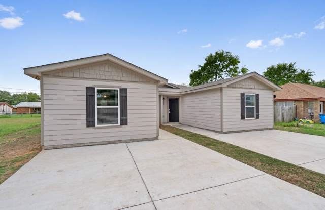 1153 Magnolia St, Seguin, Texas 78155