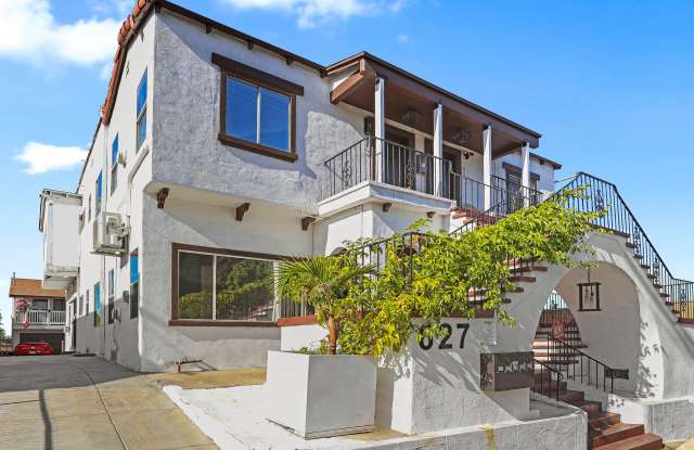 Photo of 627 Brittania Street Apartments