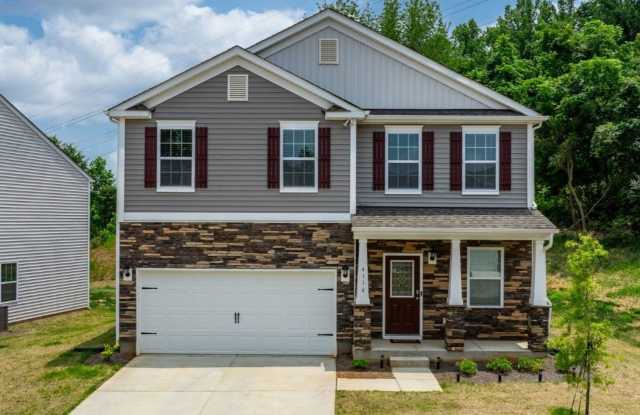 Photo of Beautiful 3 Bed 2.5 Bath House in Conover. 2023 Construction