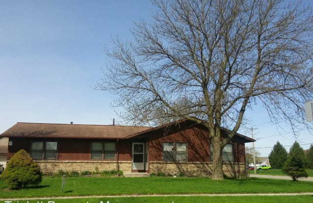 2319 Prairie View East - 2319 Prairie View East, Ames, IA 50010