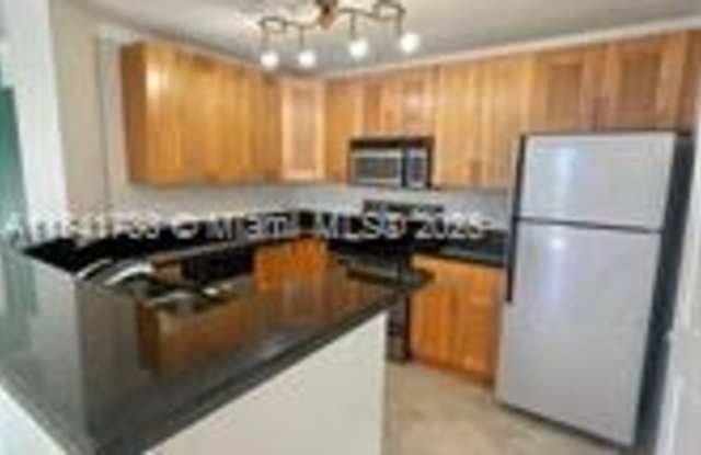 19999 East Country Club Drive