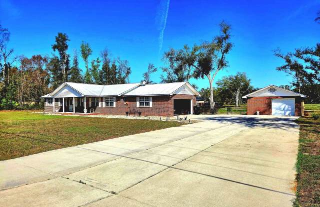102 S Claire Drive