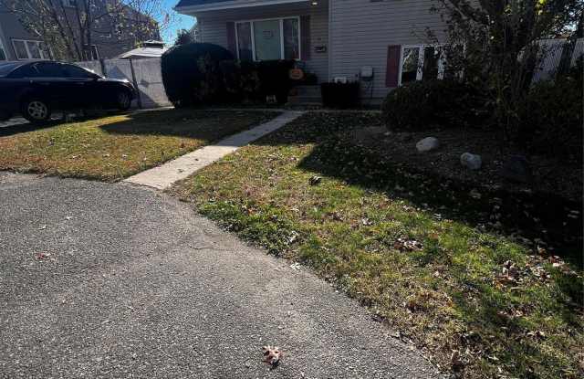 Photo of 210 Bayshore Road