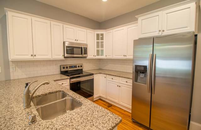 512 West 31st Street - 514