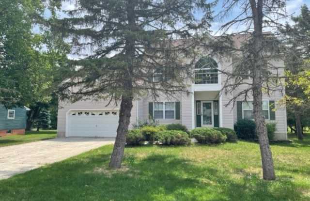 50 Willow Ave