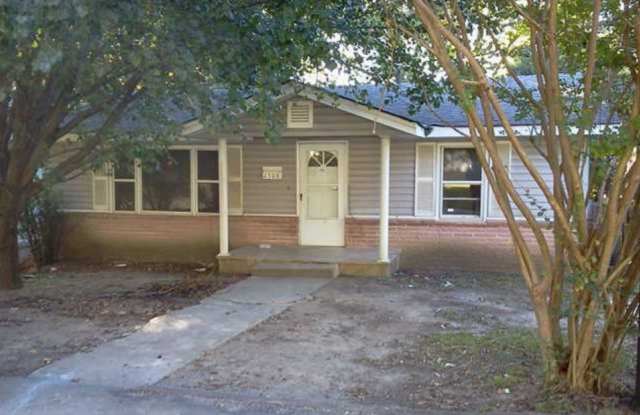 Wonderful home for rent in Tarrant.