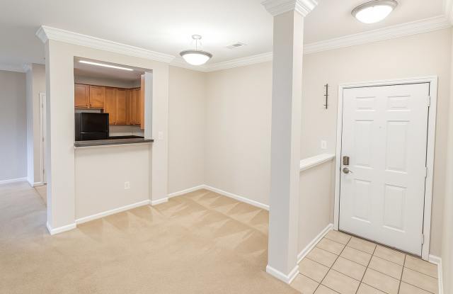 4850 Eisenhower Ave Unit 319