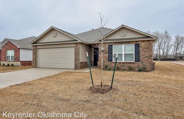 1301 Travertine Pl - 1301 Travertine Place, Noble, OK 73068