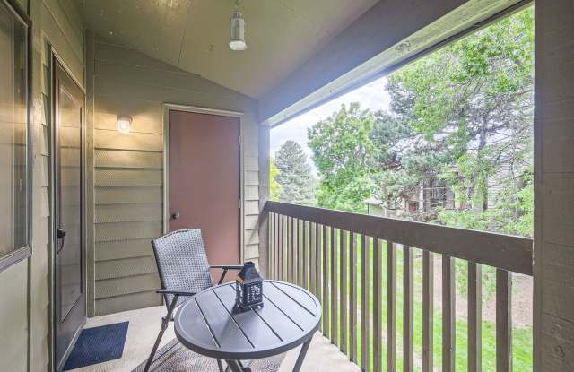 Mission Hills One Bed Condo For Rent! Central Fort Collins!