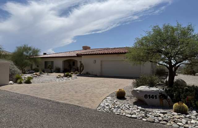 6141 N Paseo Zaldivar