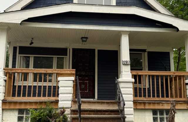 4bd Single Section 8 *1/2 OFF SECURITY DEPOSIT SPECIAL*