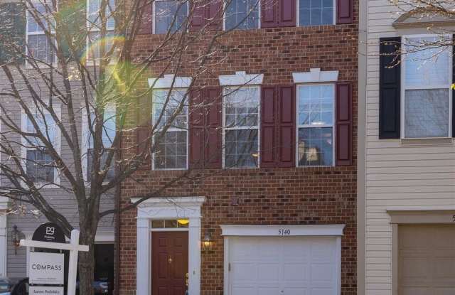 5140 DONOVAN Drive