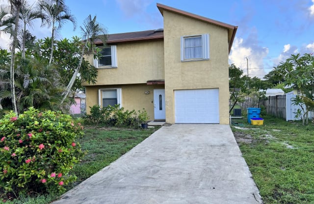 550 NW 9th Avenue - 550 Northwest 9th Avenue, Boynton Beach, FL 33435