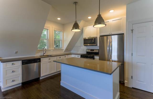 35 Ocean Boulevard unit: 5