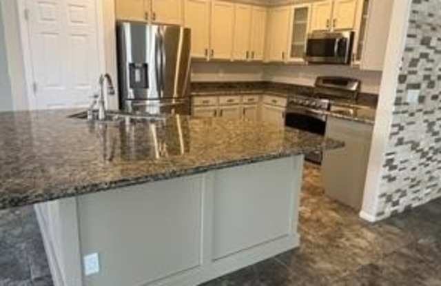 5561 Pinecroft Drive