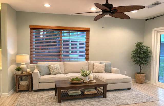 TOWNHOME IN MT PLEASANT - AVAILABLE August 1, 2026!