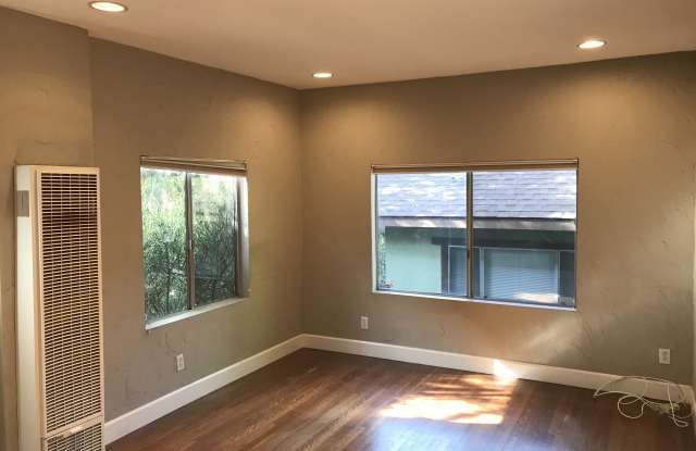 1514 Micheltorena Street