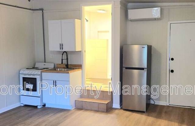 Photo of 7210 N Palafox St