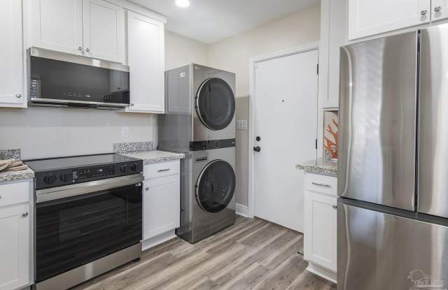 3081 North 16th Avenue