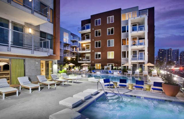 Instrata Little Italy