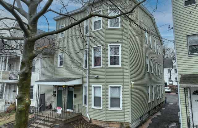 Photo of 679 Winchester Avenue