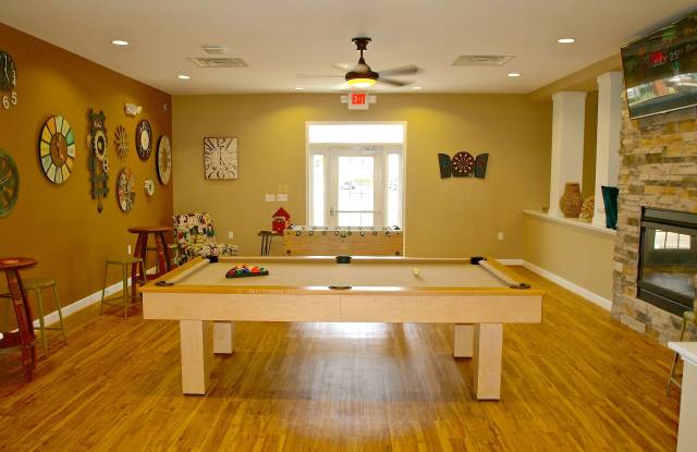 B5 | 2 Bed 2 Bath | 1359 sf | $1938 - $2326 | 6 to 15 month lease terms