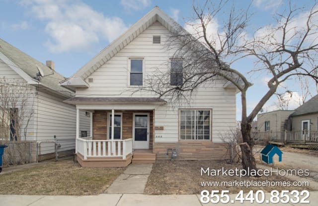 2332 N Erie St - 2332 North Erie Street, Toledo, OH 43611