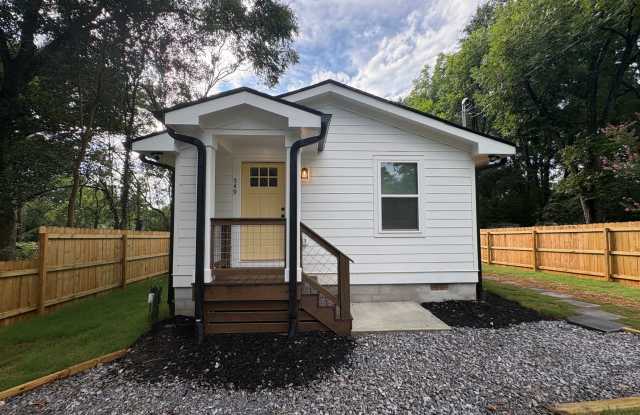 NEW CONSTRUCTION AVAILABLE NOW!!