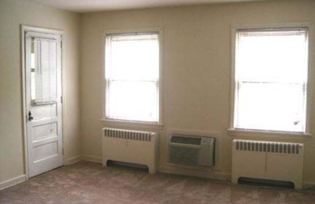 Pleasant Valley Apartments