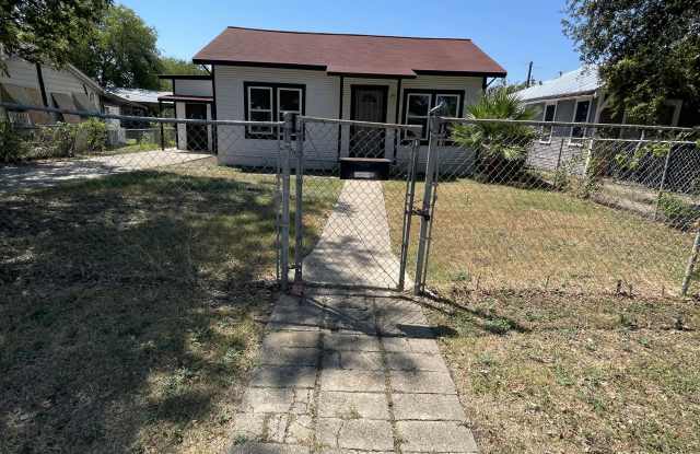 Photo of 3618 W Travis