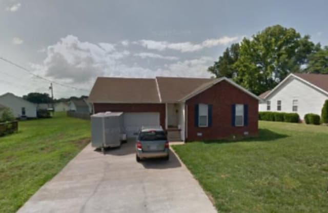 269 Short St - 269 Short Street, Clarksville, TN 37042