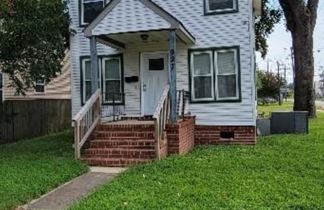 927 W 27th Street - 927 West 27th Street, Norfolk, VA 23517