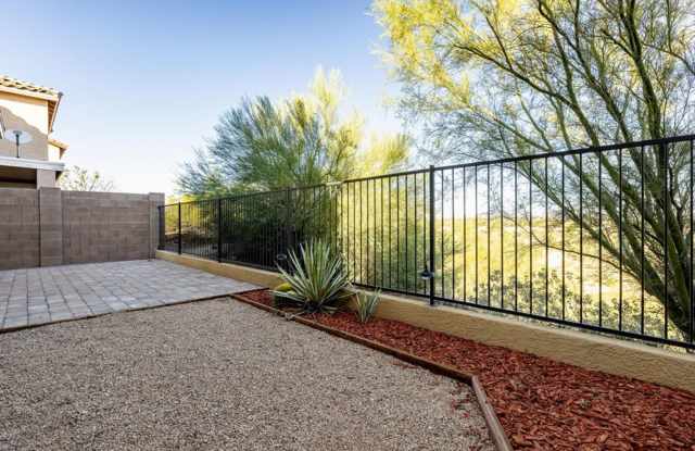 Pets accepted on owner approval